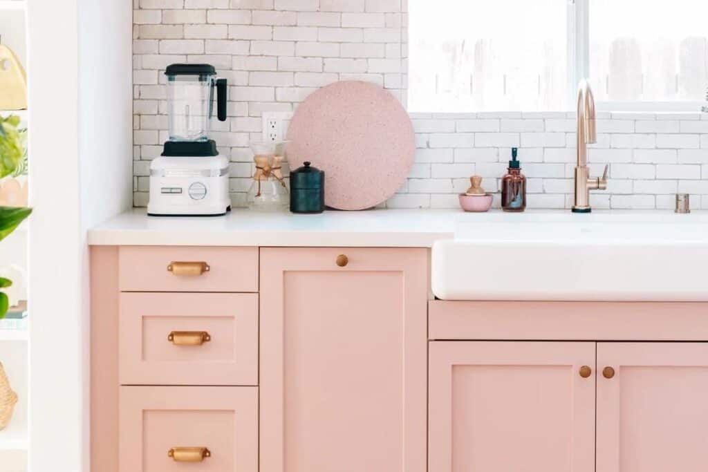 Green and Pink Kitchen Decor: Inspiring Ideas for 2024