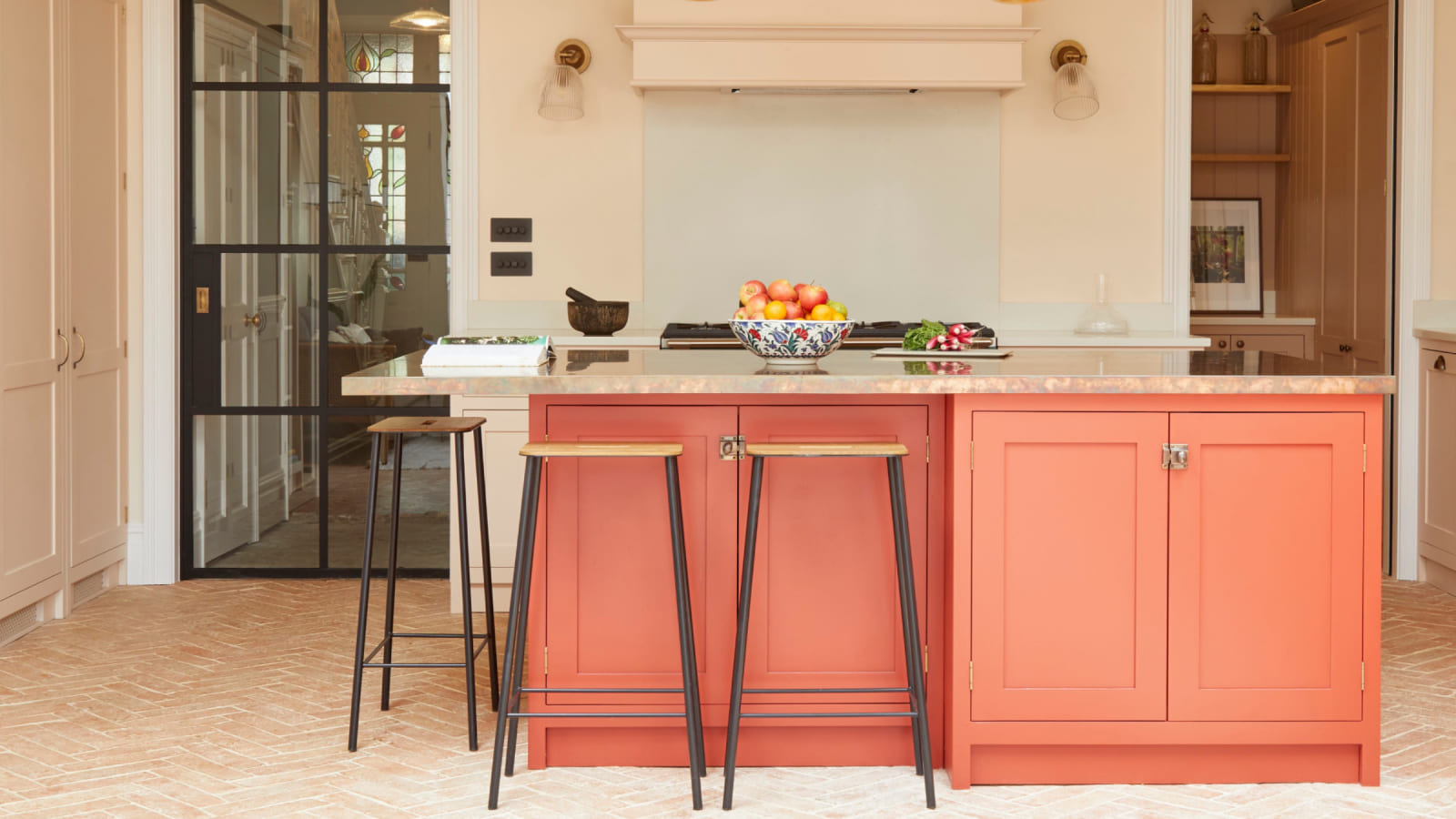 10 Colorful Kitchen Cabinets to Brighten Your Space