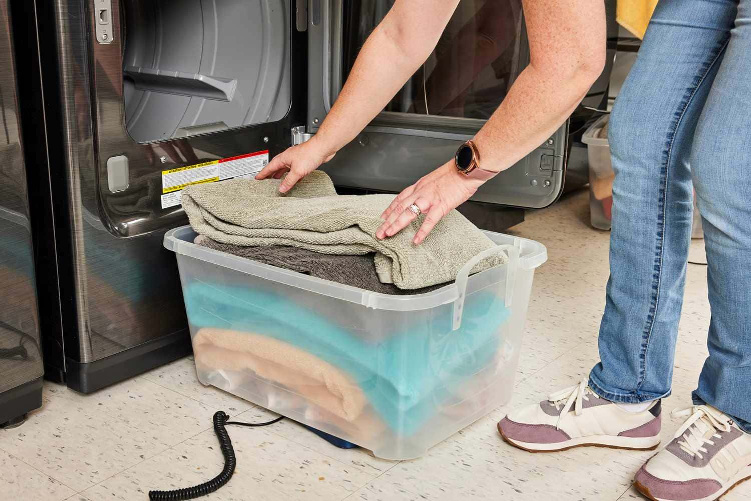 DIY Dryer Sheet Substitutes Freshen Your Laundry Naturally