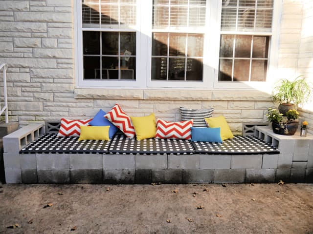 DIY Cinder Block Bench: Build a Stylish Outdoor Seat in Just a Day!