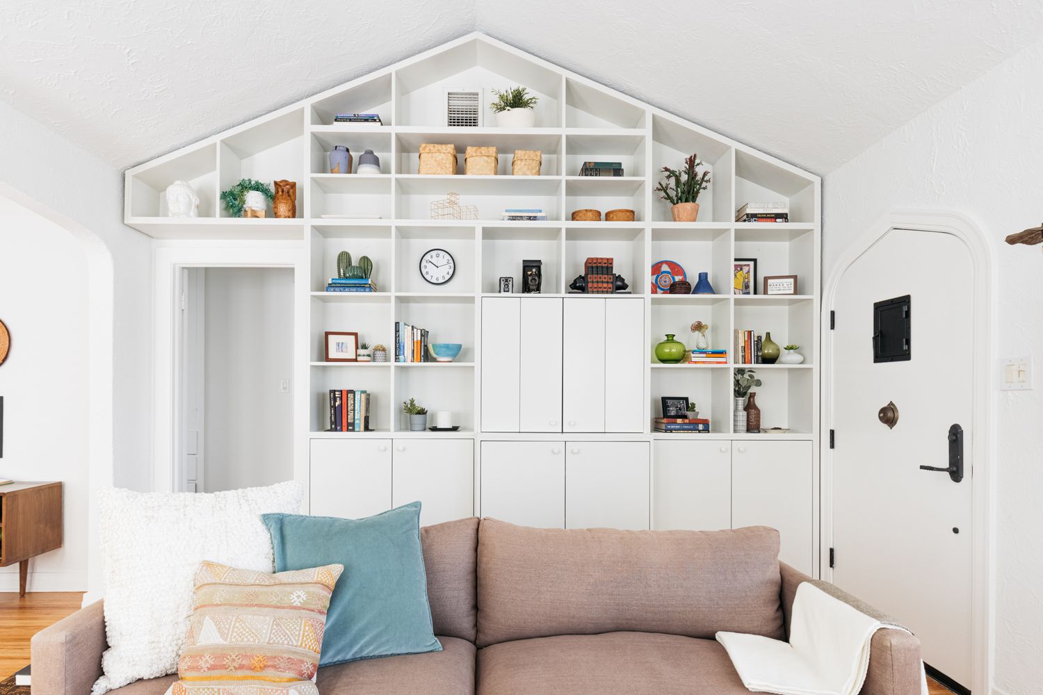 DIY Bookcase Projects Create a Custom Look for Your Home